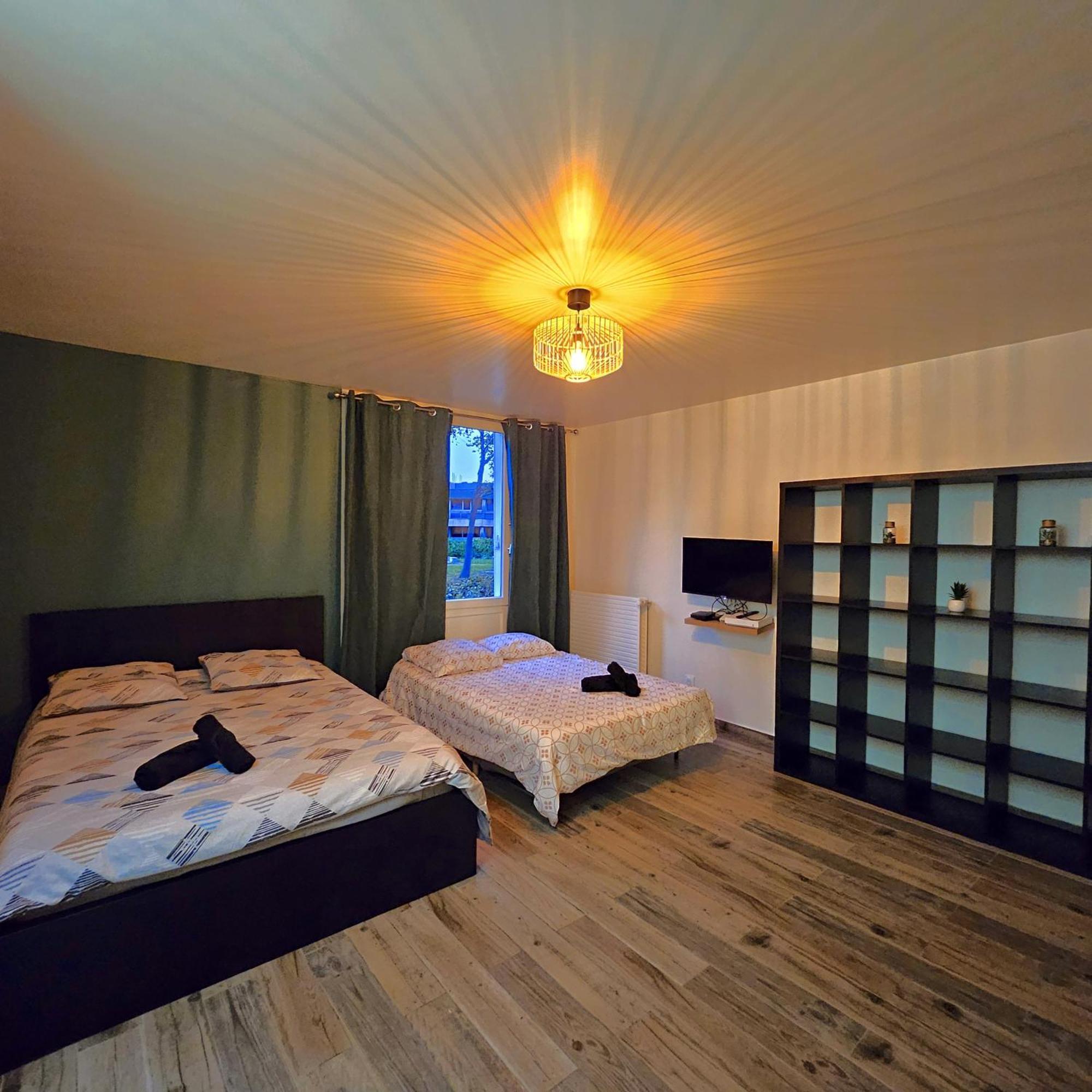 Studio Cosy Confort Moderne Vaulx-en-Velin Exterior photo